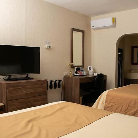 Best Western Cumbres Inn Cd. Cuauhtemoc Buitenkant foto