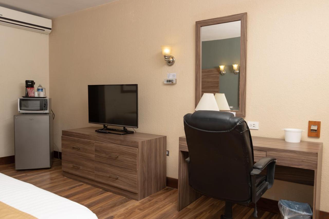 Best Western Cumbres Inn Cd. Cuauhtemoc Buitenkant foto
